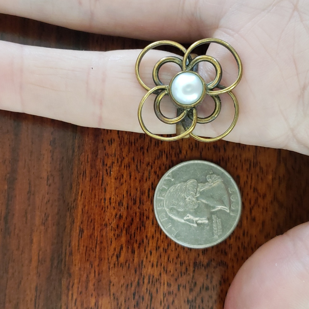 Vintage Antique Brass Pearl Flower Ring Dainty Boho Adjustable Cocktail Ring - Picture 7 of 10